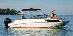 bateau-bayliner-VR6-cuddy