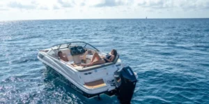 bateau-bayliner-VR6-cuddy-outboard